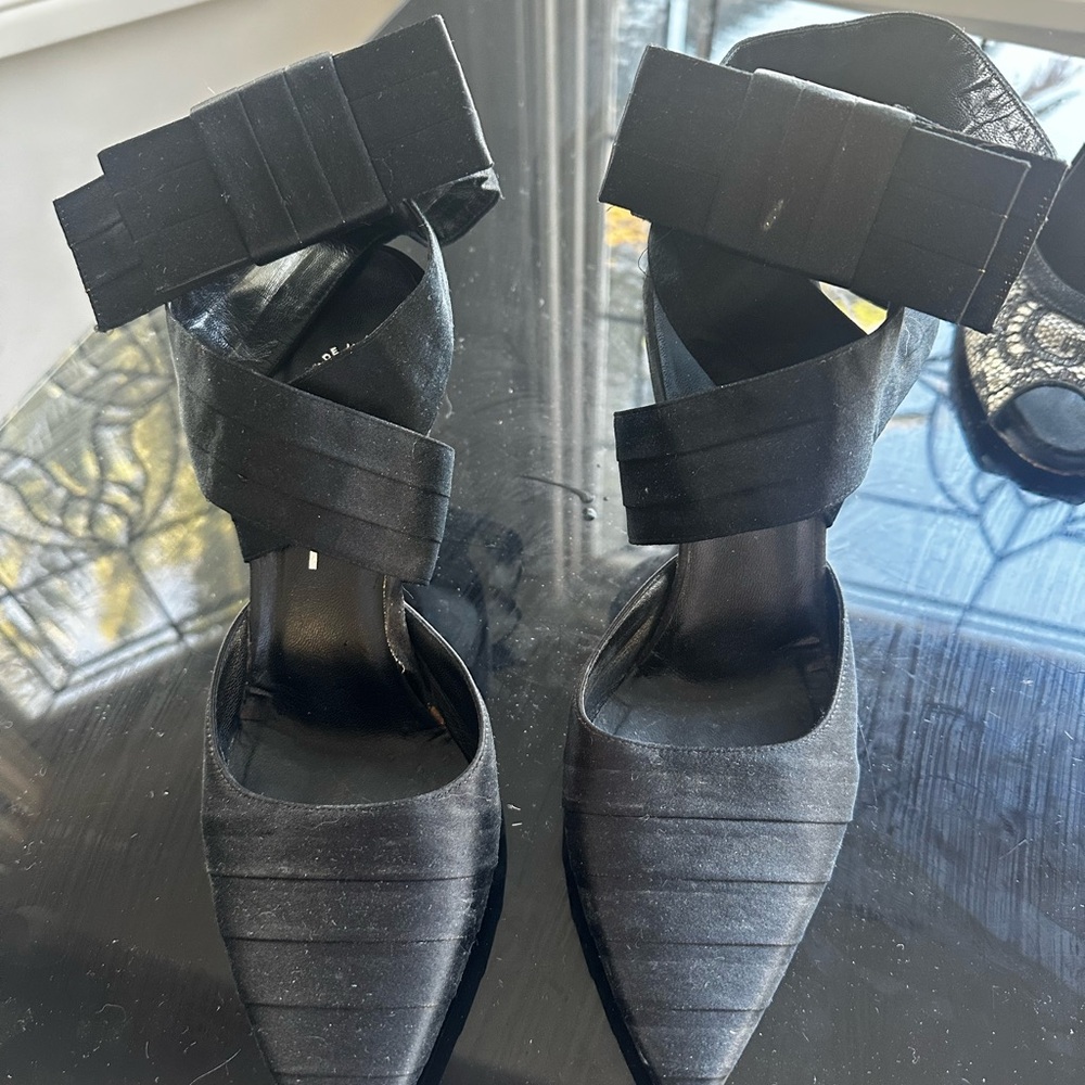 CHANEL WRAP Black Heels